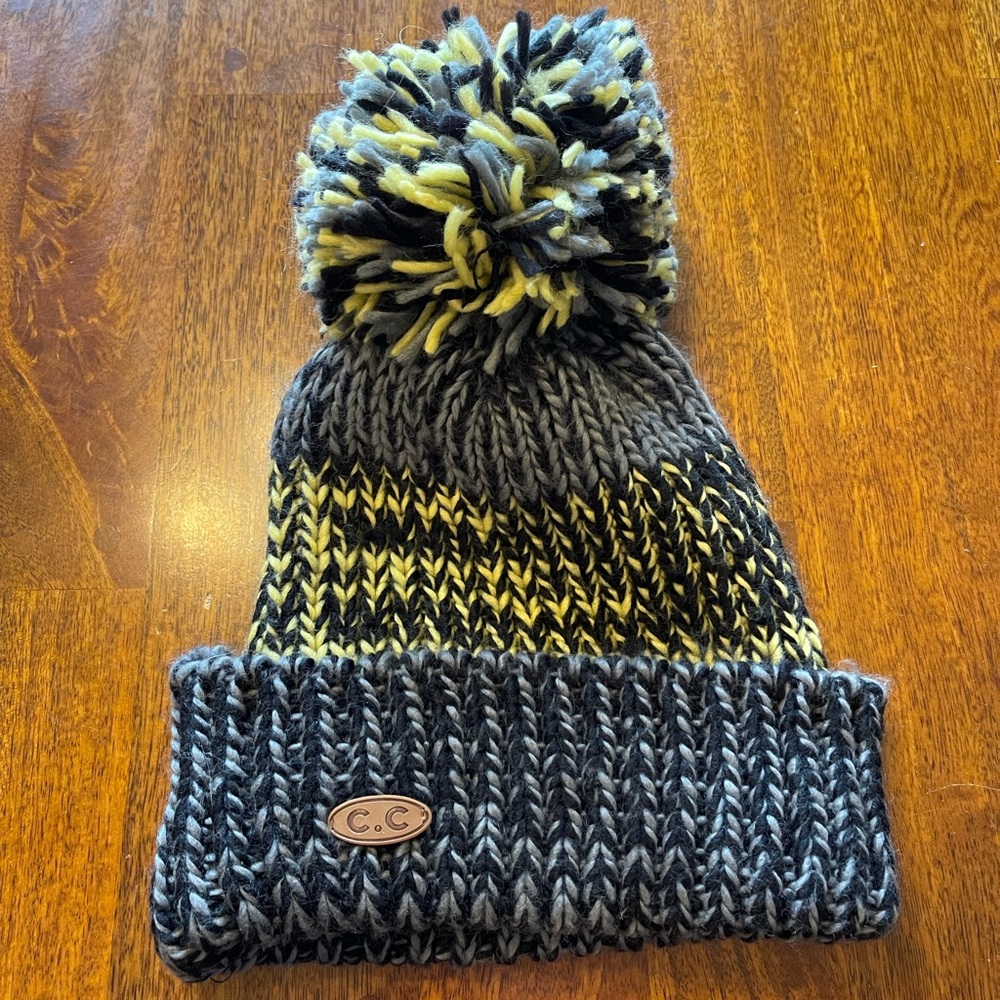 Winter knit hat, yellow/grey/black